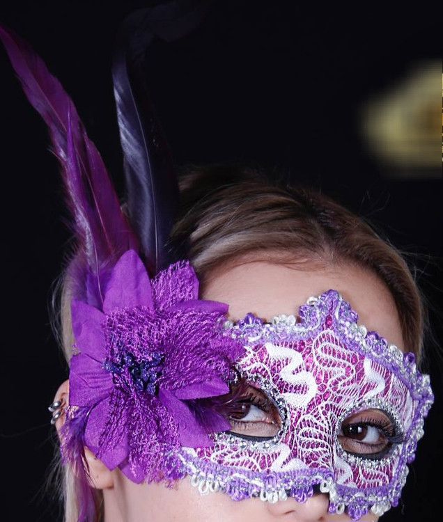 نقاب بالماسکه