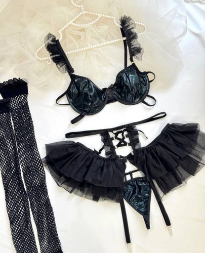 ست لباس زیر زنانه فانتزی