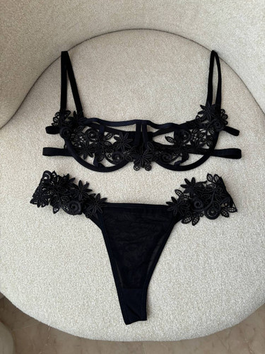 ست شورت و سوتین اپلیکه دار زنانه