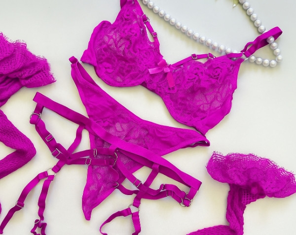 ست فانتزی لباس زیر زنانه