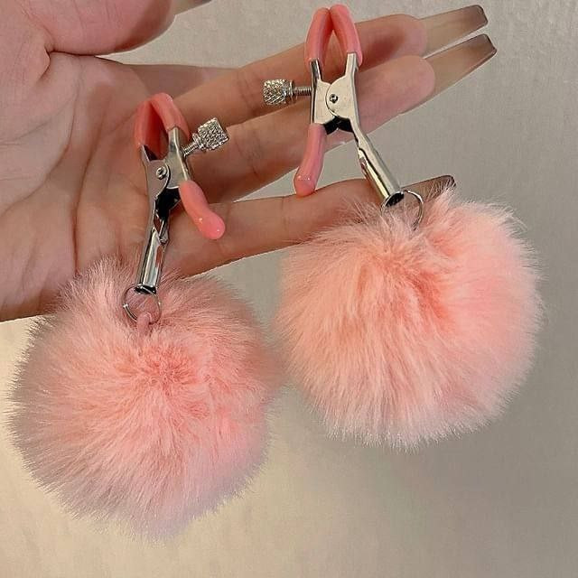 گیره نک سینه، مدل پوم پوم Nipple clamp